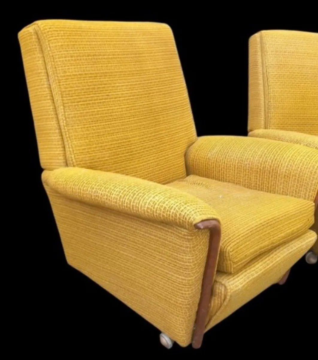 Pair of mid century retro armchairs. - Image 3