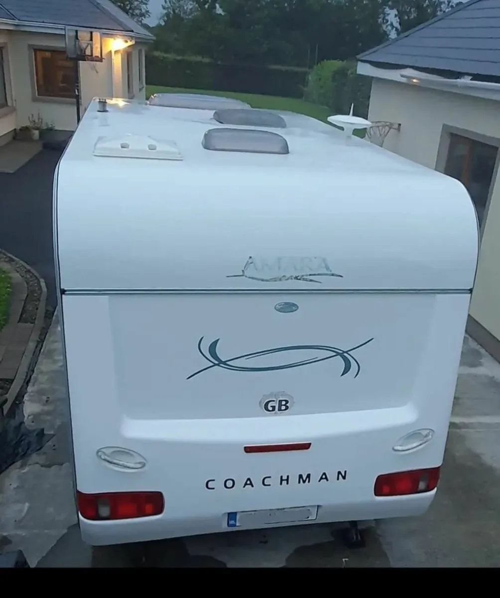 4 Berth fixed bed caravan - Image 2