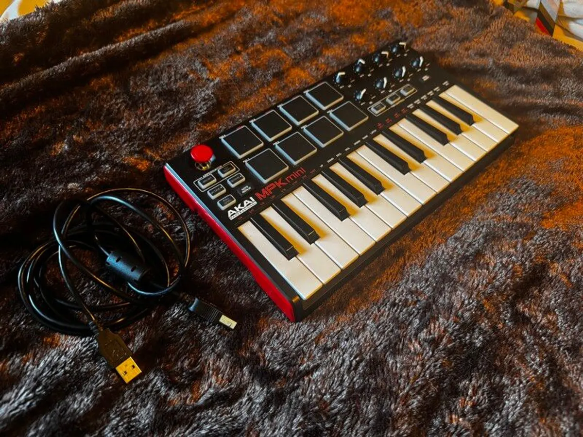 Akai MPK Mini 25-Key USB MIDI Keyboard & Pad Controller - Image 1