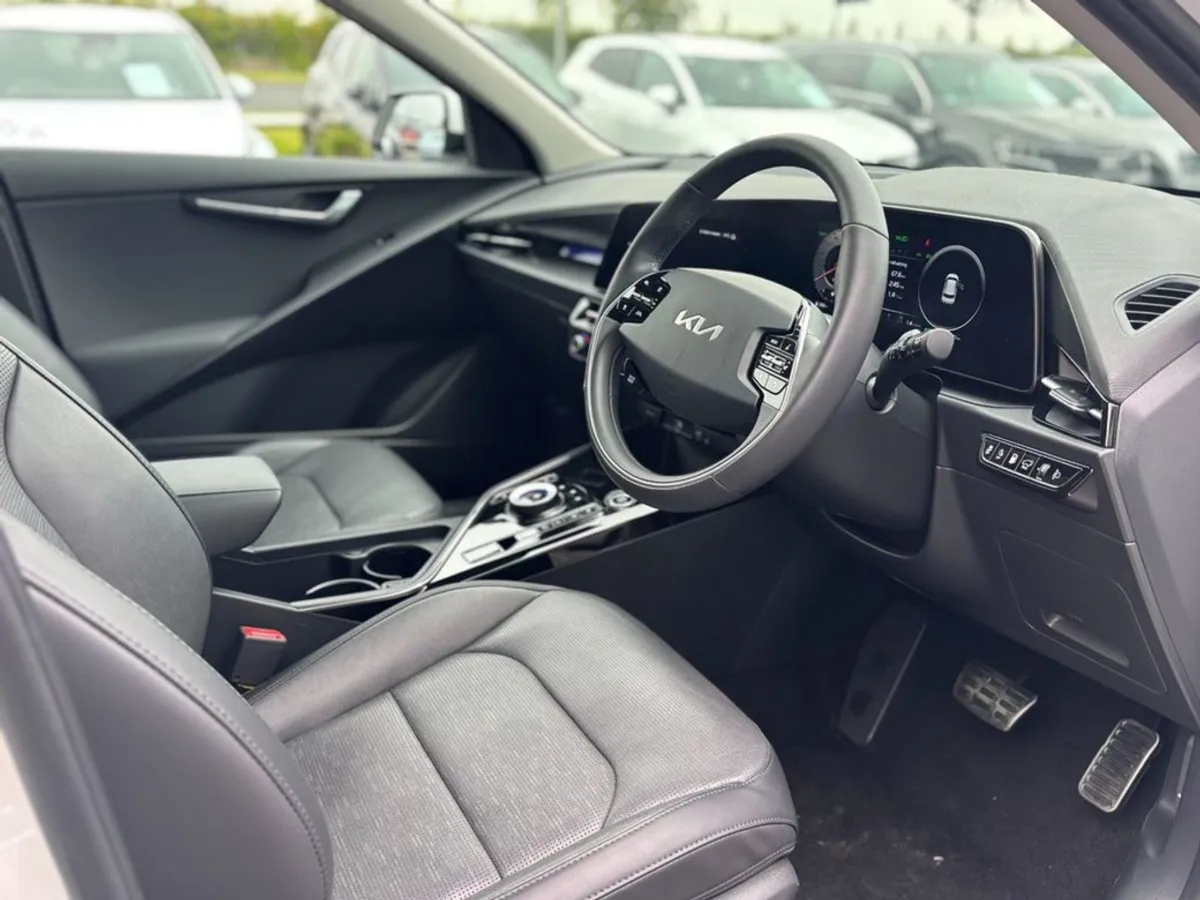 Kia Niro 1.6 K4 Plug in Hybrid Automatic - Image 4