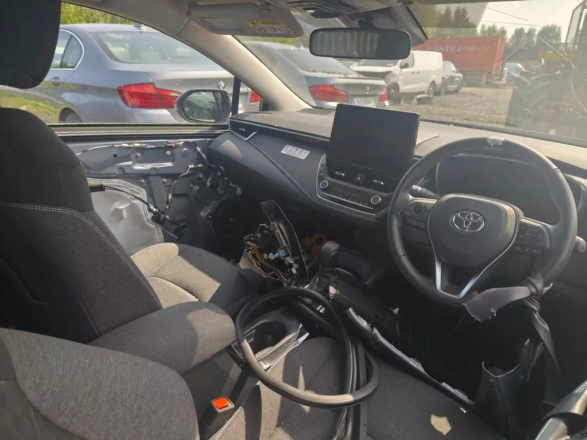 231 toyota corolla - Image 3