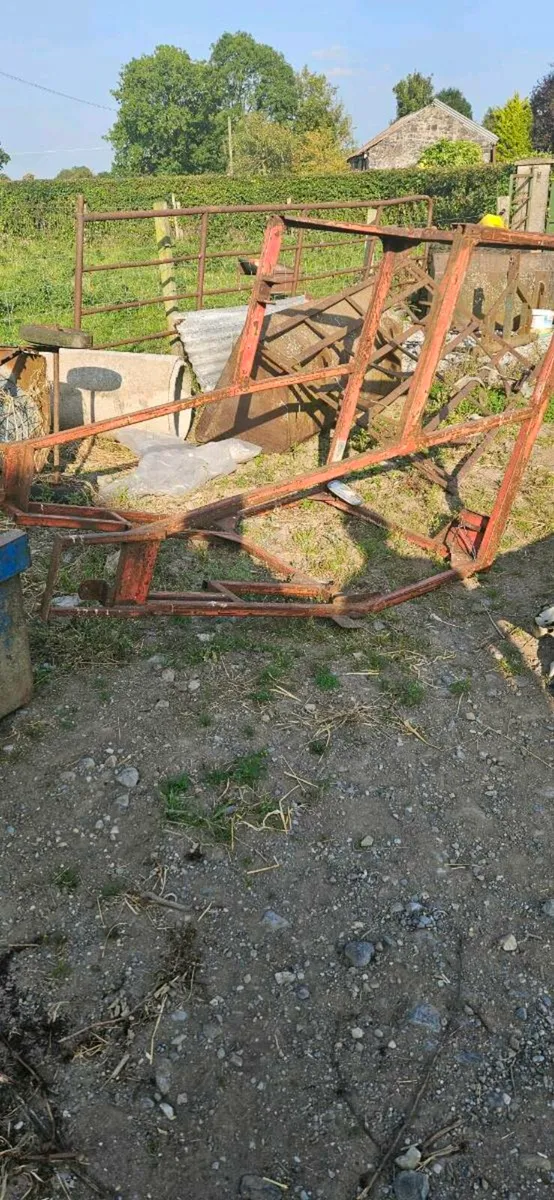 Tractor cab - Image 2