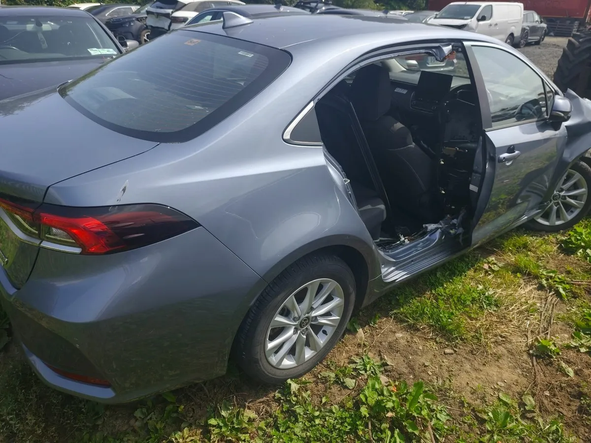 231 toyota corolla - Image 4
