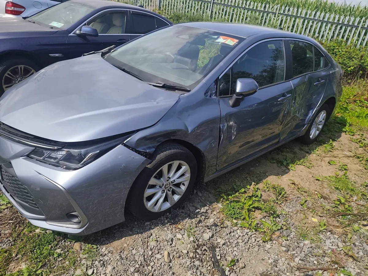 231 toyota corolla - Image 1