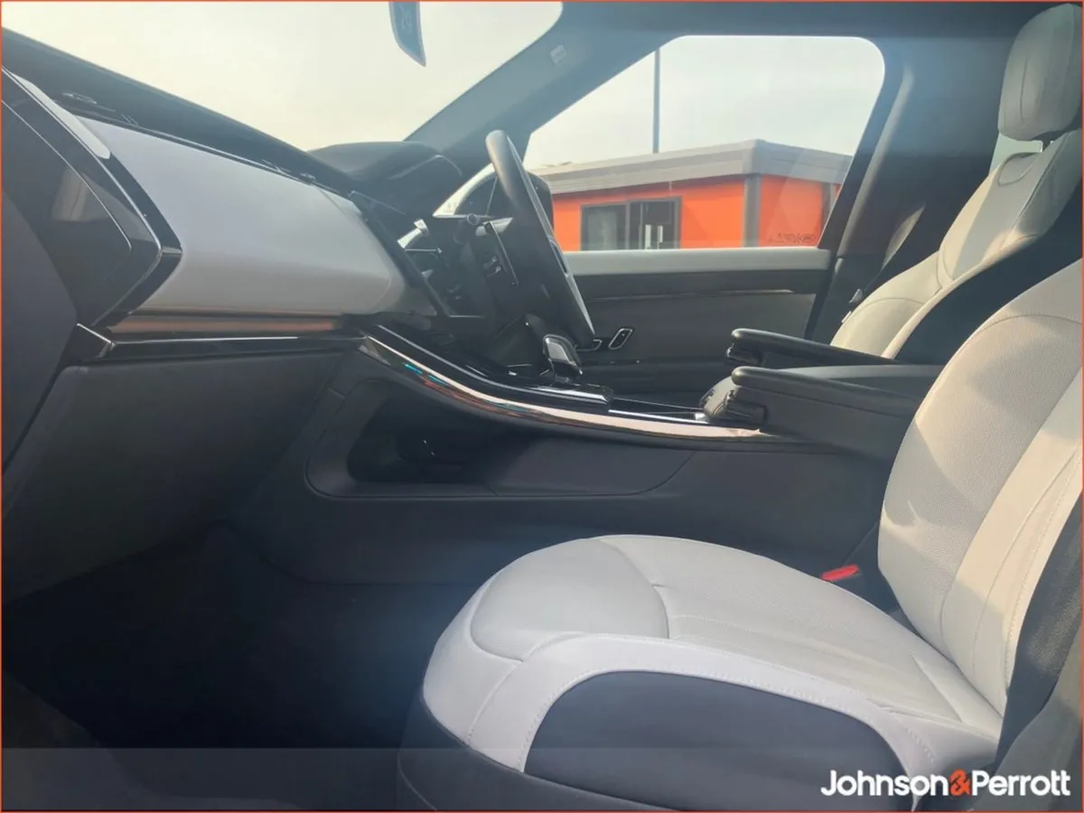 Land Rover Range Rover Sport 3.0 Si4 Phev 460PS A - Image 4