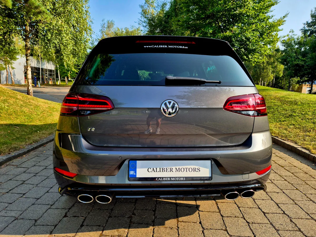 VW GOLF R 4MOTION 2.0 TSI 310BHP DSG - Image 3