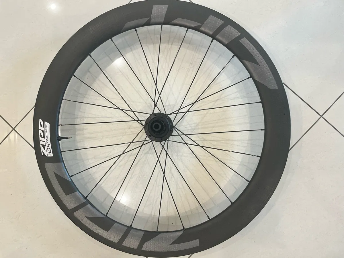 Zipp 404 Firecrest disc Brake Wheelset - Image 1