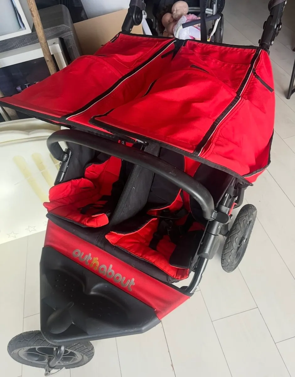 Out and about double red nipper - Image 3