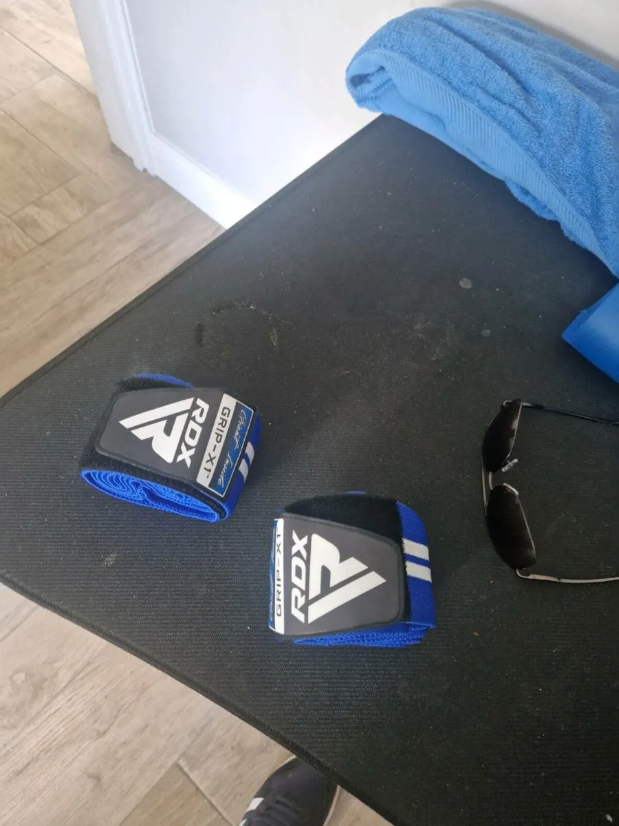 KNEEPADS