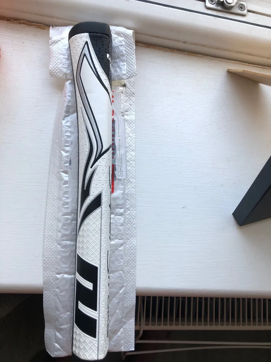 Super stroke Pistol 2.0  Putter Grip ( NEW ) - Image 3