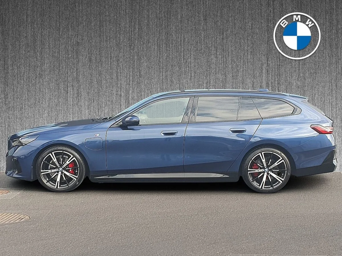 BMW 5 Series 530e M Sport Pro Touring - Image 4