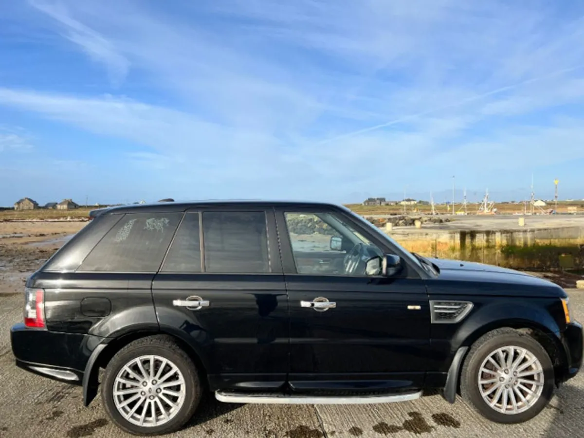 Land Rover Range Rover Sport 3.0 V6 SE Comm 5DR A - Image 2
