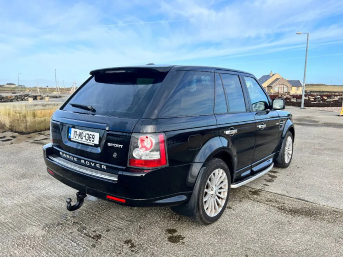 Land Rover Range Rover Sport 3.0 V6 SE Comm 5DR A - Image 3