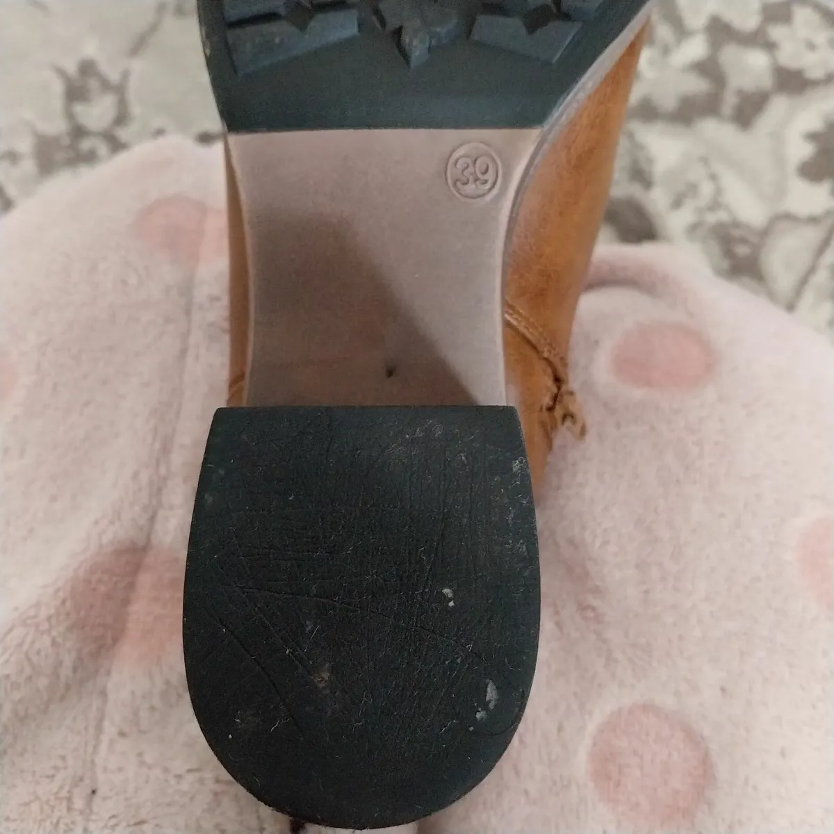 Women winter leather boots uk6 eu39 - Image 3