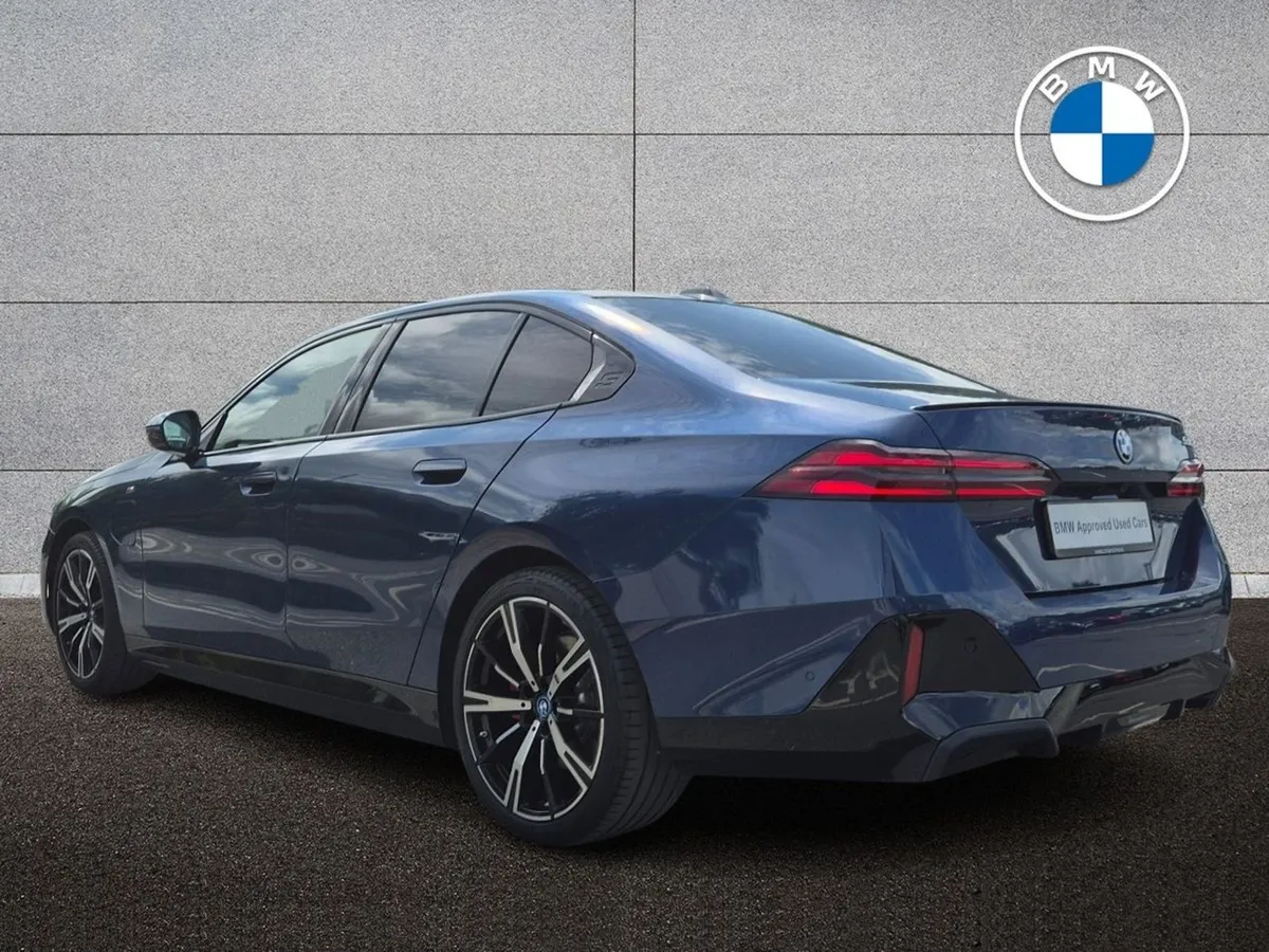 BMW 5 Series 530e M Sport Pro Saloon - Image 3
