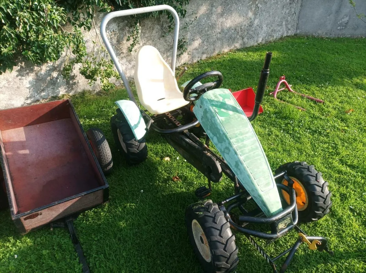 Berg go kart John Deere edition - Image 1
