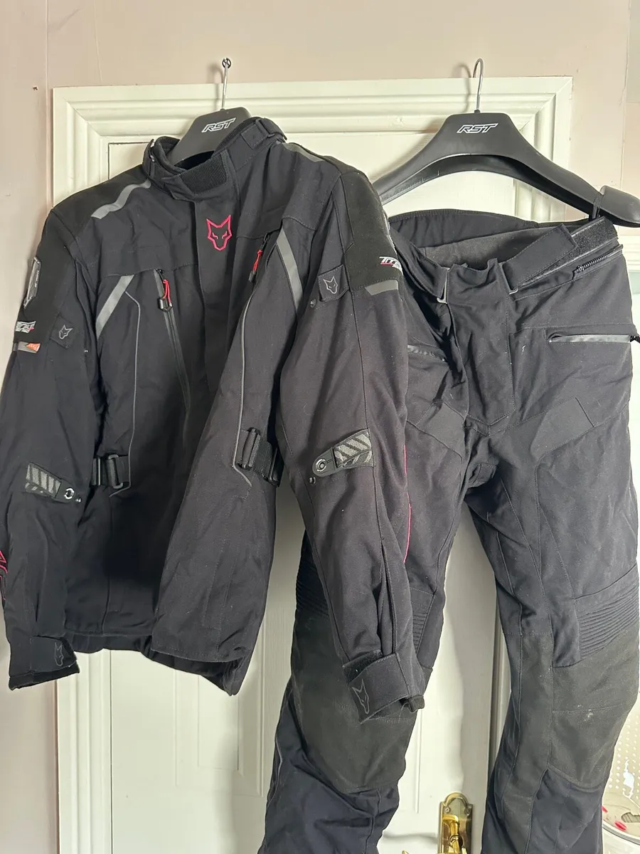 Motorbike jacket - Image 4