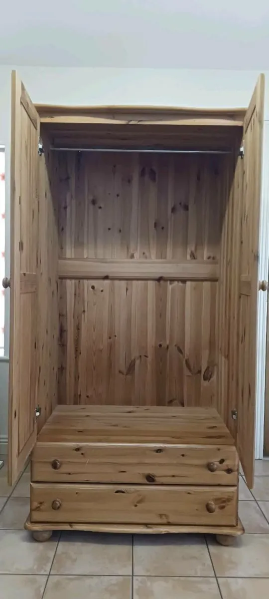 Wardrobe - Image 2