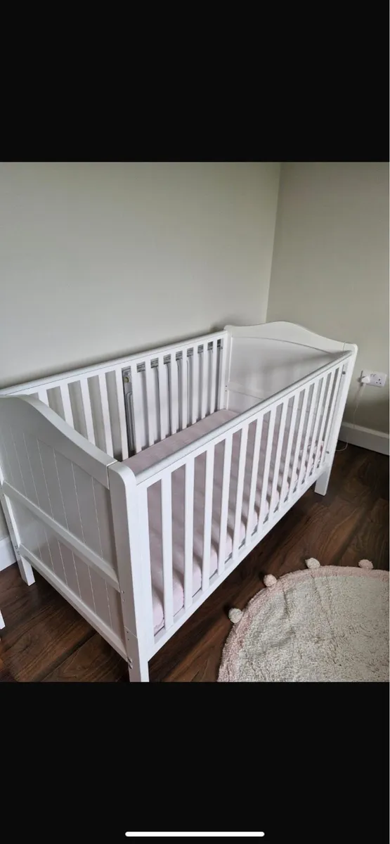 Cot - Image 1