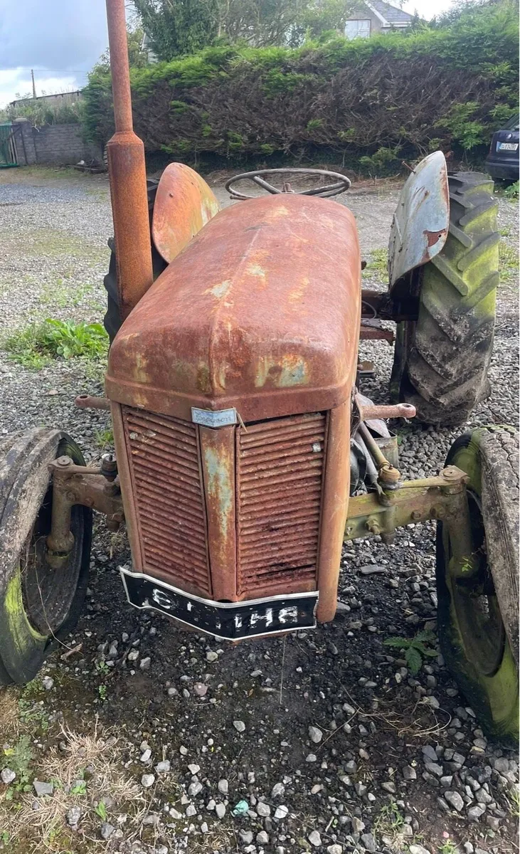 Tractor Vintage - Image 1