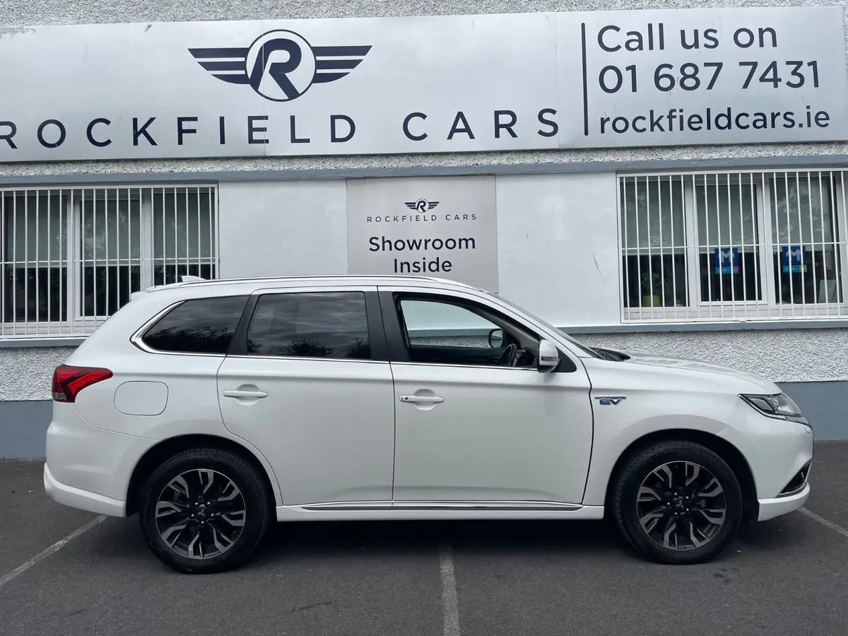 MITSUBISHI OUTLANDER - PHEV - TINY KM - IRISH JEEP - Image 4