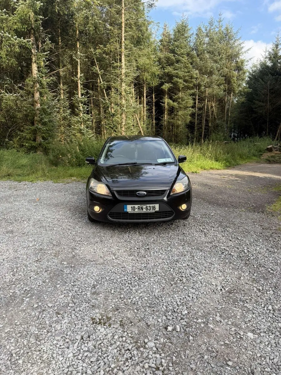2010 Ford Focus Zetec 1.6L - Image 2