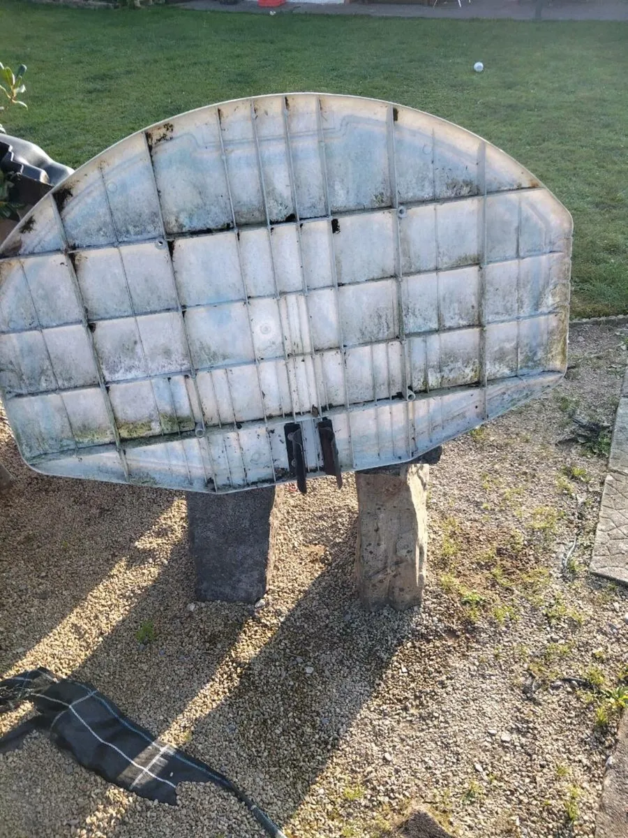 Basketball Hoop and stand - Image 4