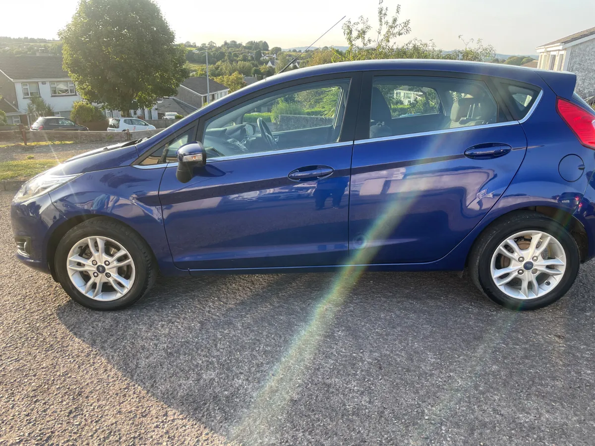 FORD FIESTA 1.2 ZETEC NCT 08/27 TAX 1025 IMMACULTE - Image 3