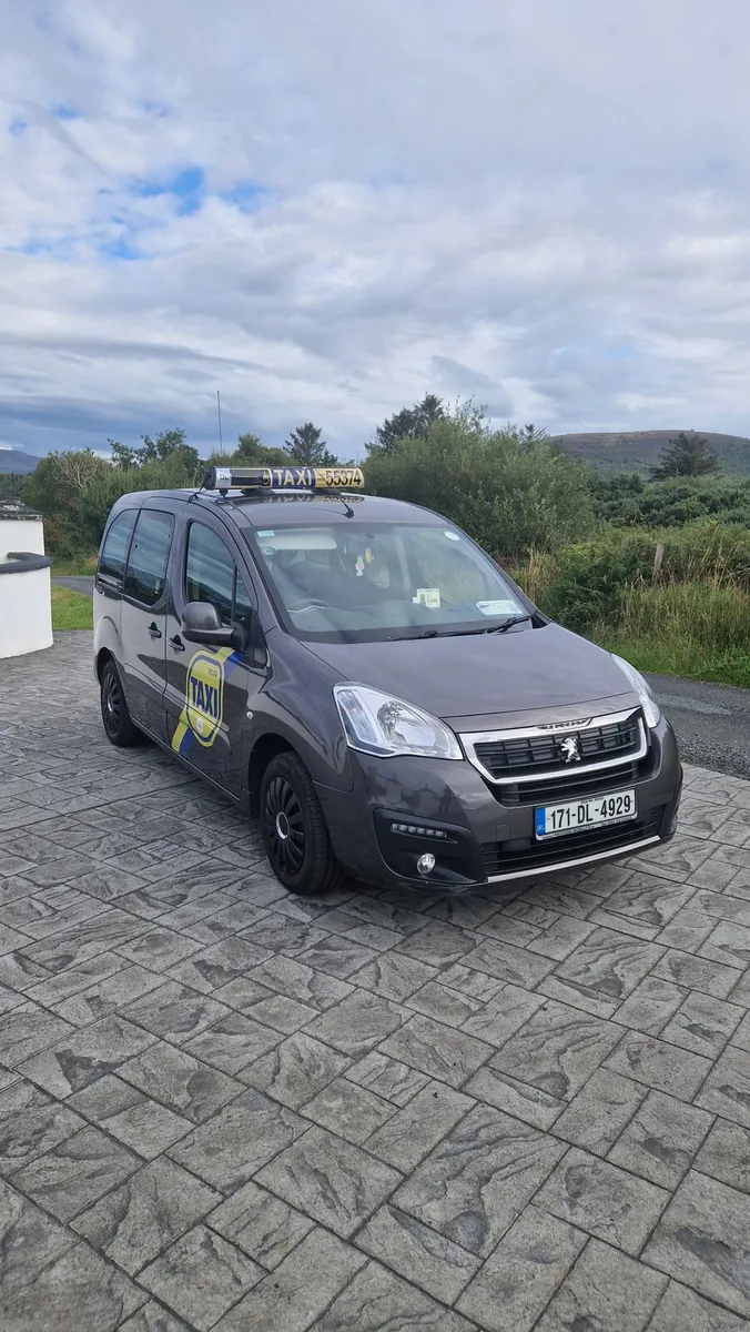 Peugeot Partner Tepee 2017 - Image 1
