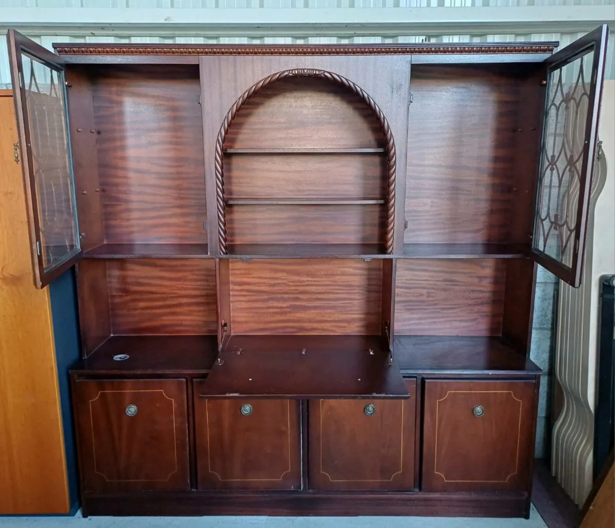 Beautiful Solid Mahogany Display Cabinet - Image 2