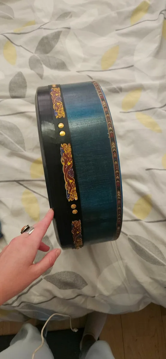 Michael Vignoles Bodhran 15inch aqua blue - Image 1