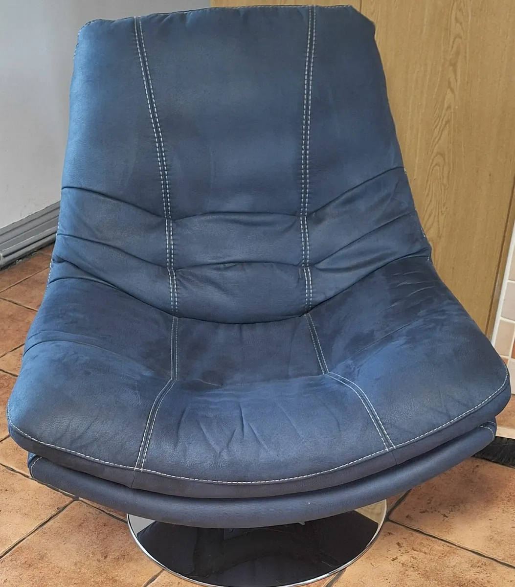 Axis Swivel Chair - Image 2