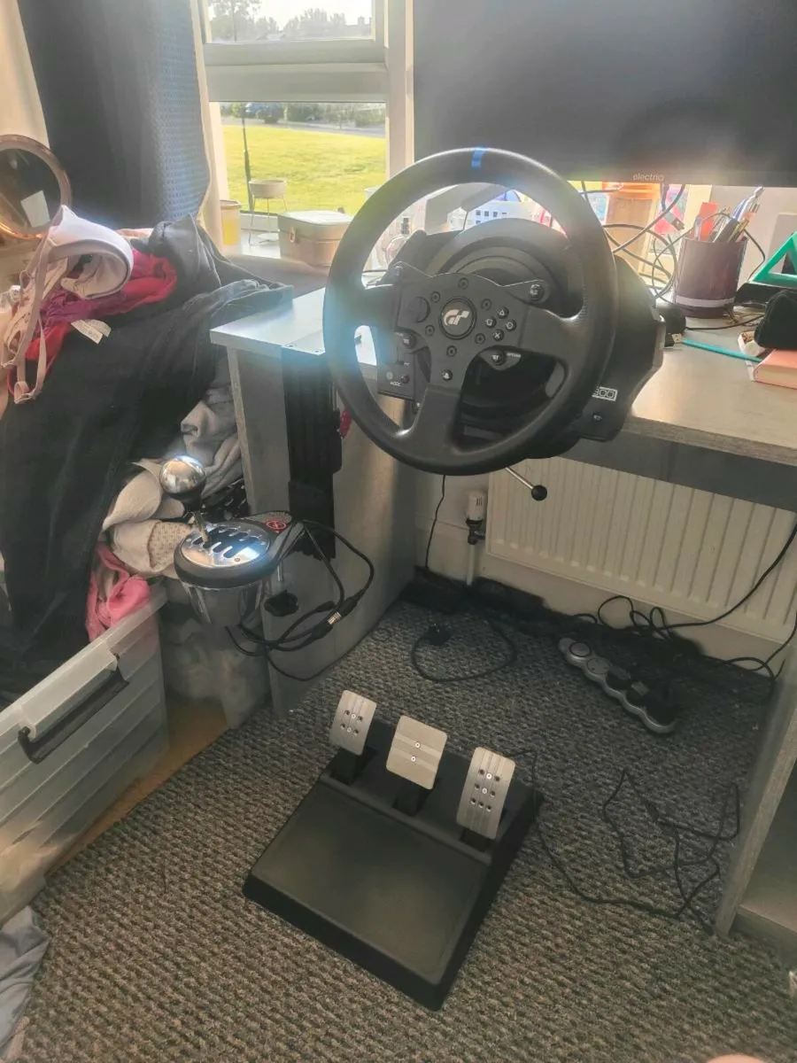 TM T300 RS GT Wheel/Pedals & TH8A Shifter - Image 2
