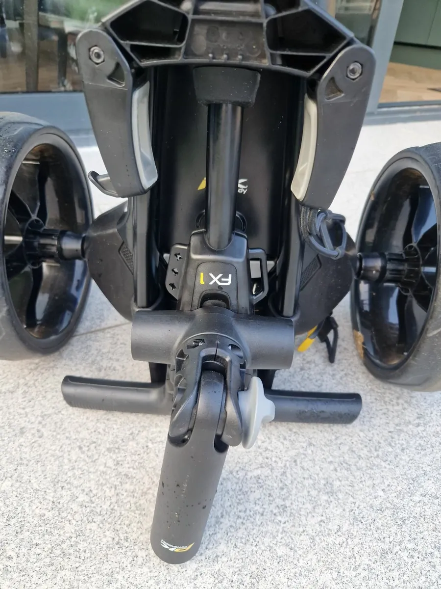 Powakaddy FX1 Trolley - Image 3