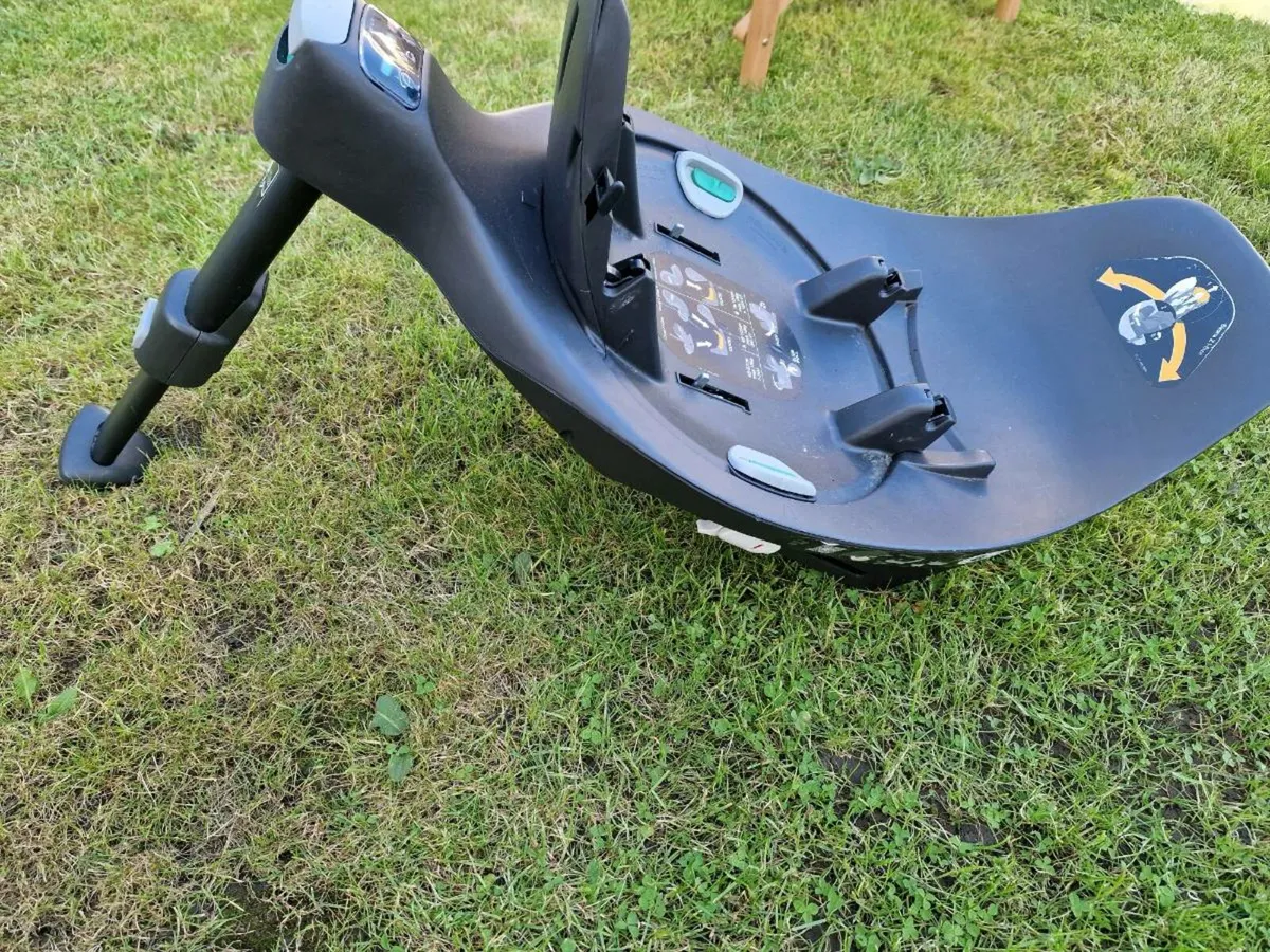 Cybex cloud Z 360 isofix base - Image 2