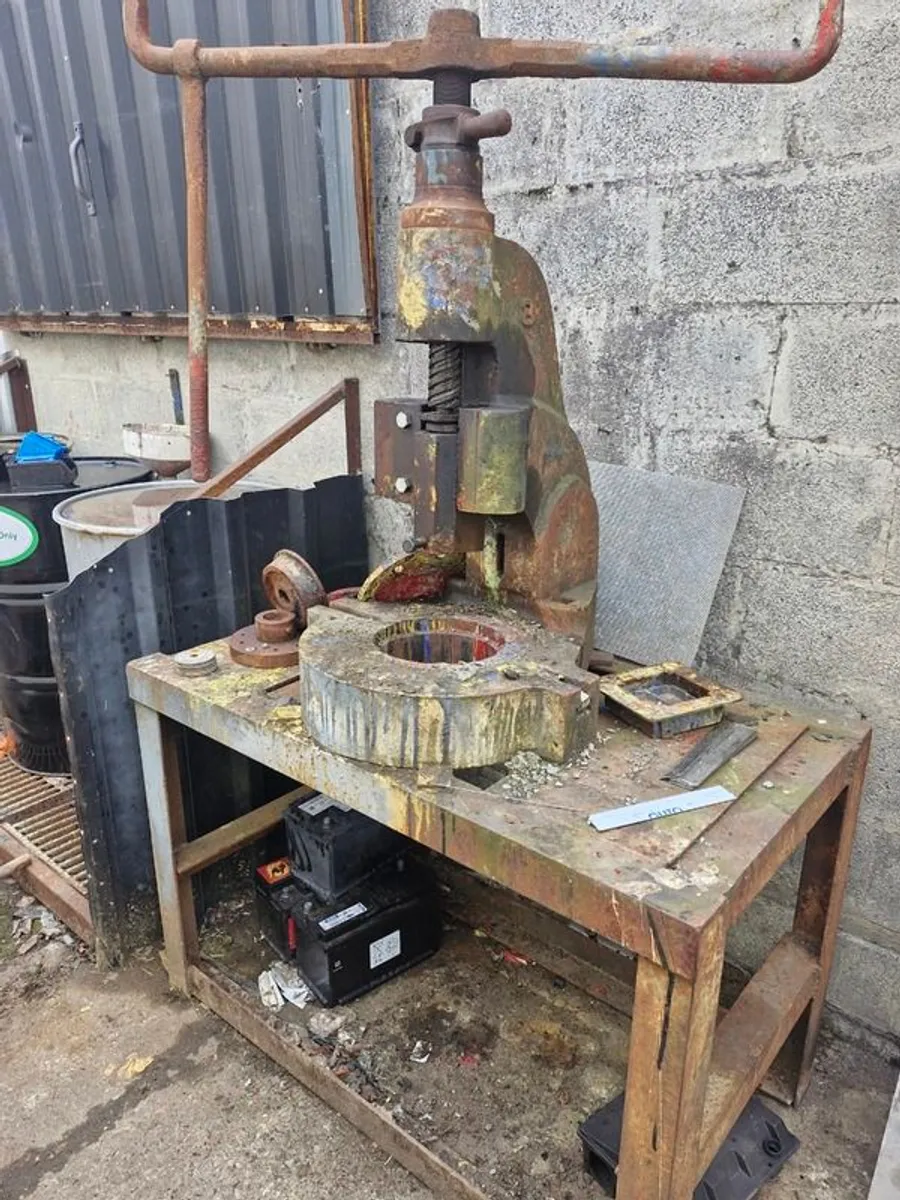 Fly Press - Image 1