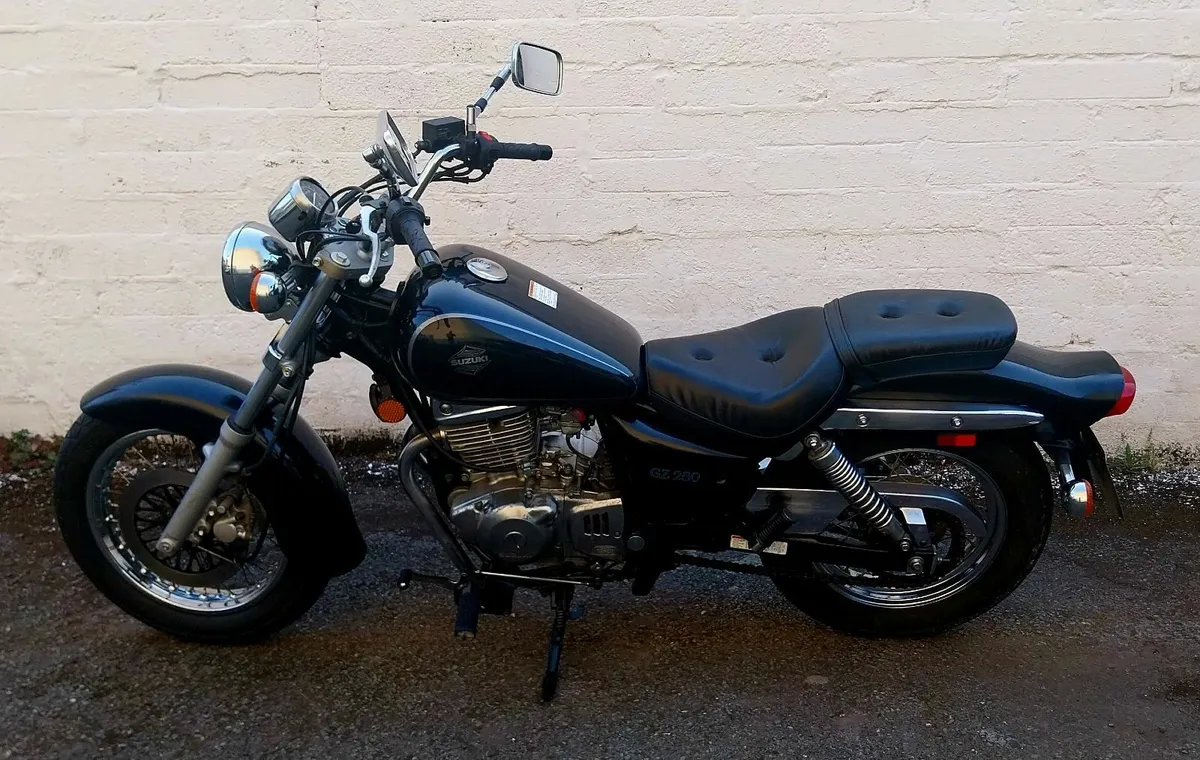 03 SUZUKI GZ 250 - Image 1