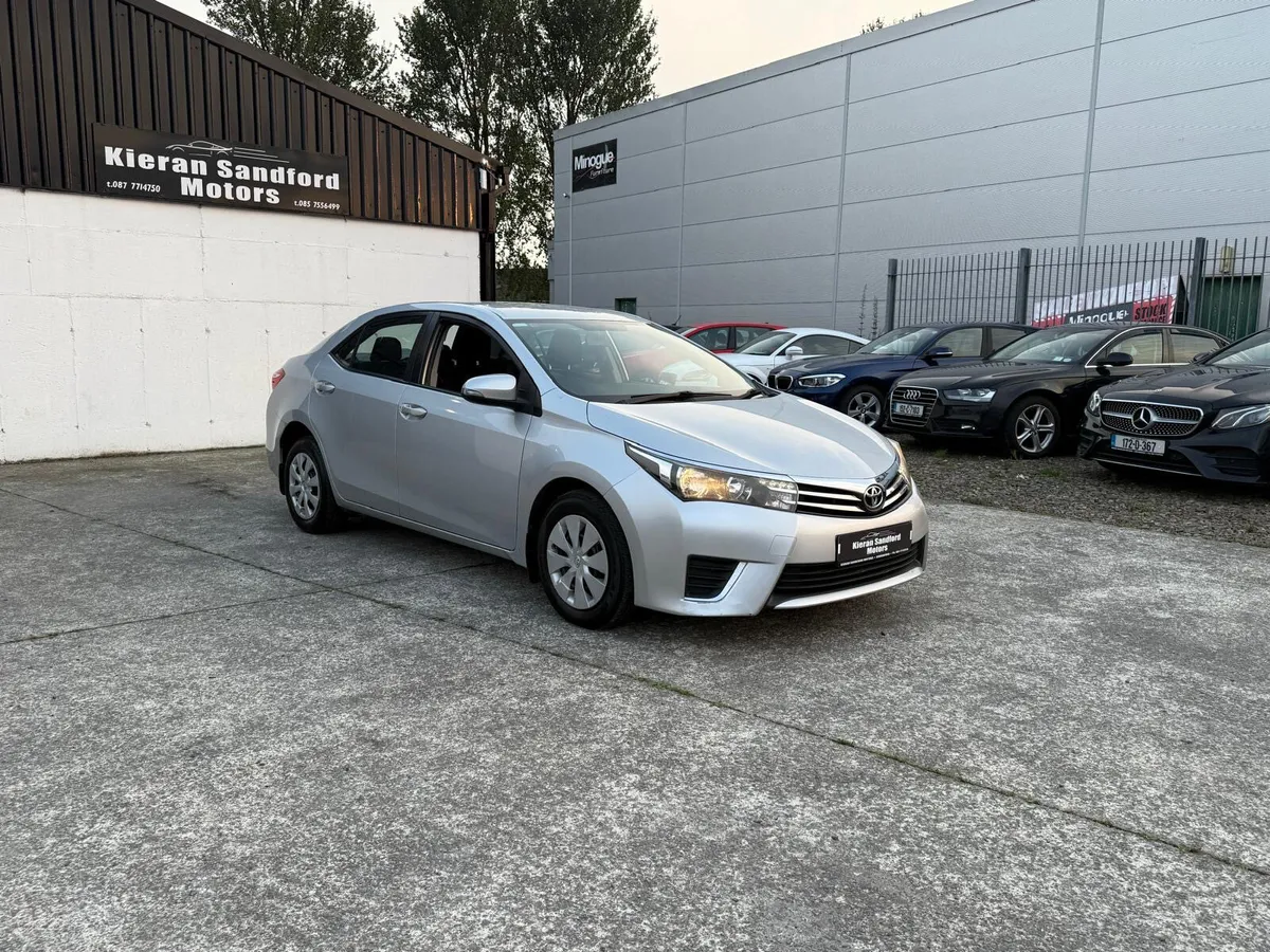 Toyota Corolla 2015 - Image 3