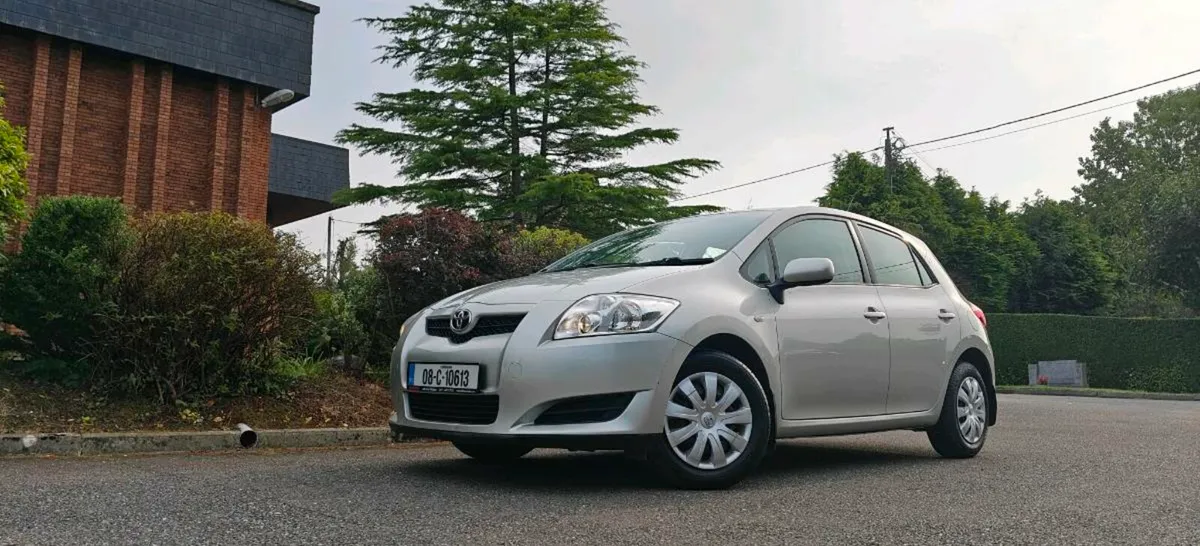 Toyota Auris - Image 1