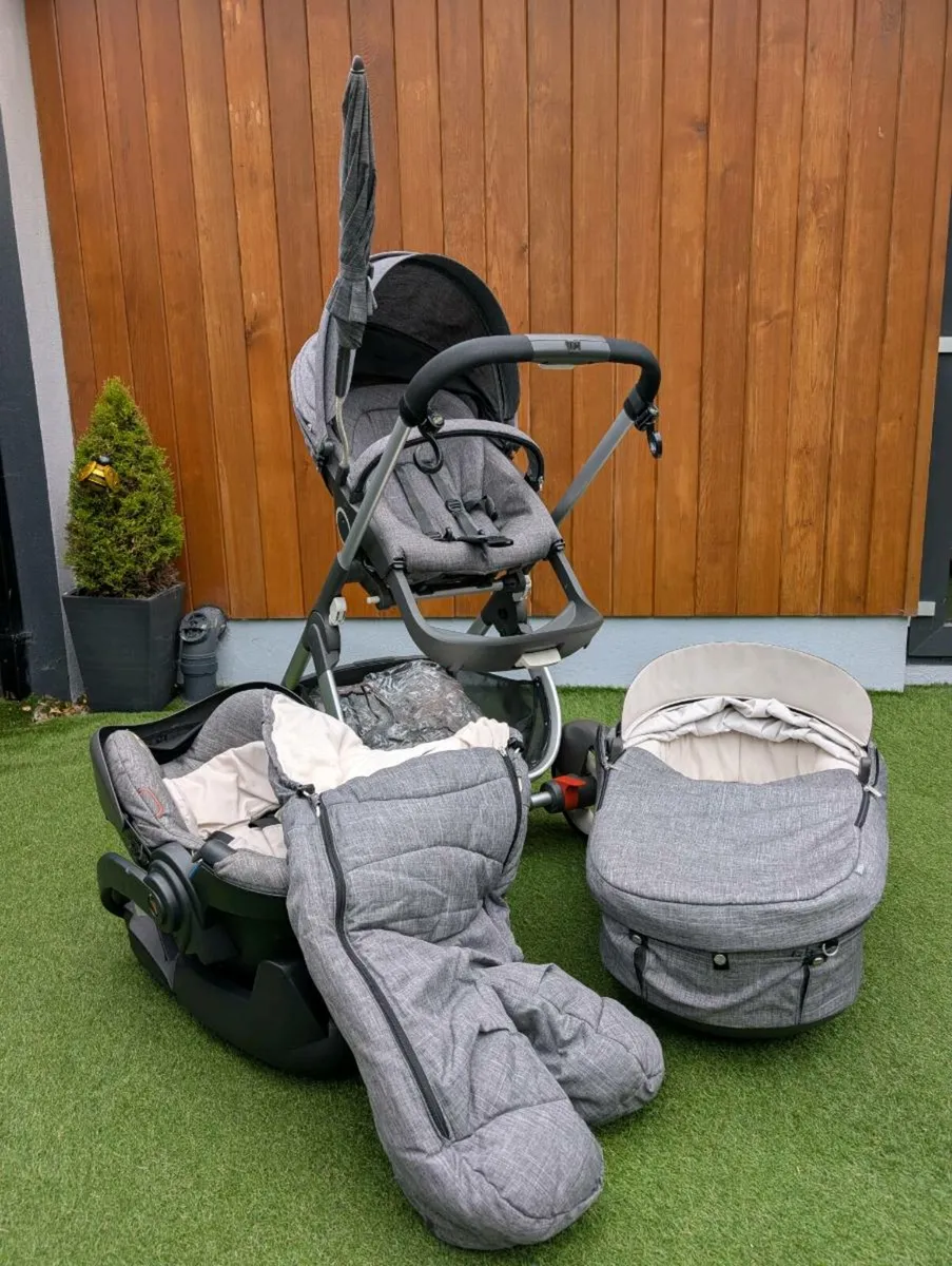 Stokke Crusi full 8 piece matching set - Image 2