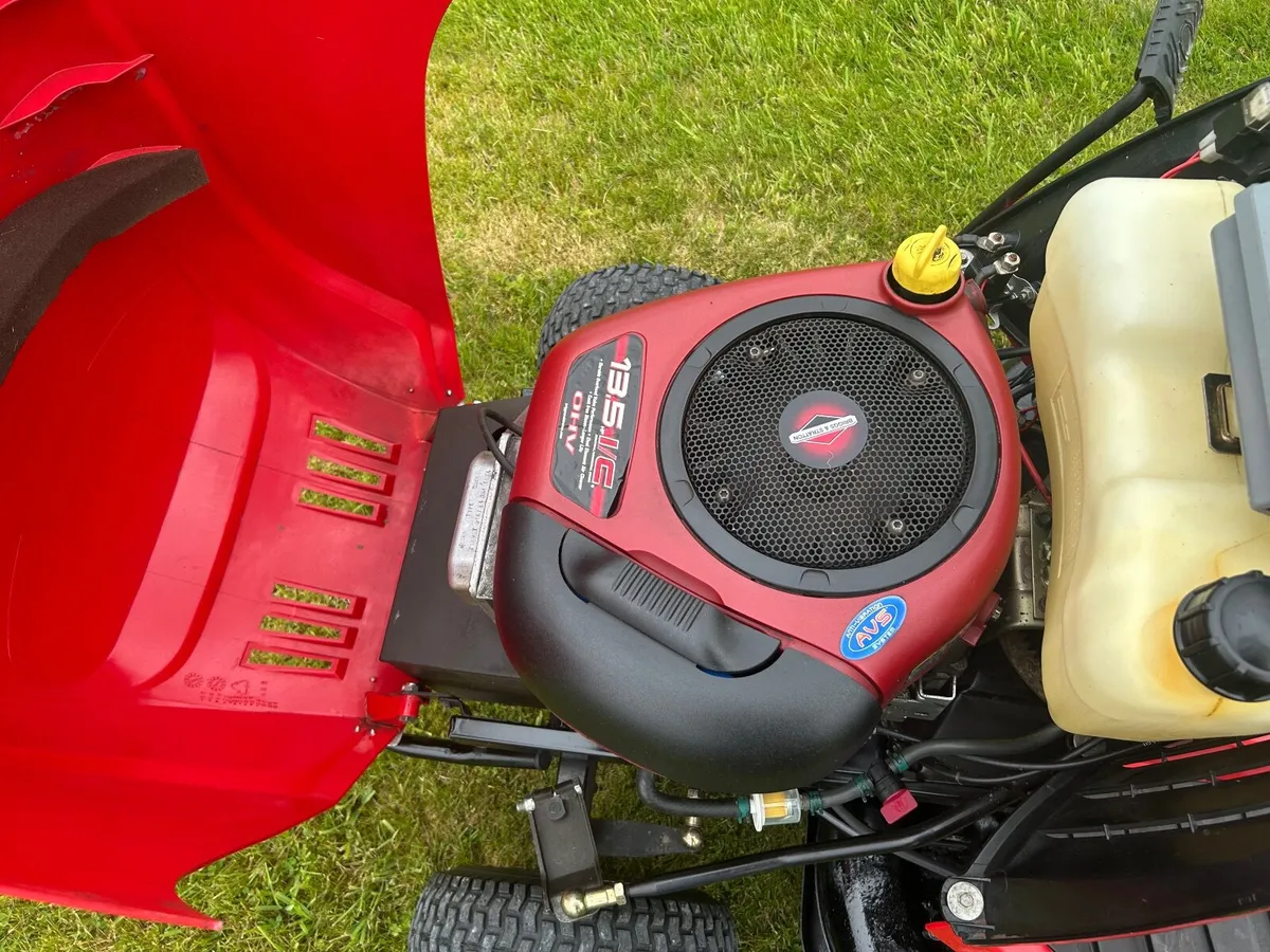 Ride on mower - Image 2