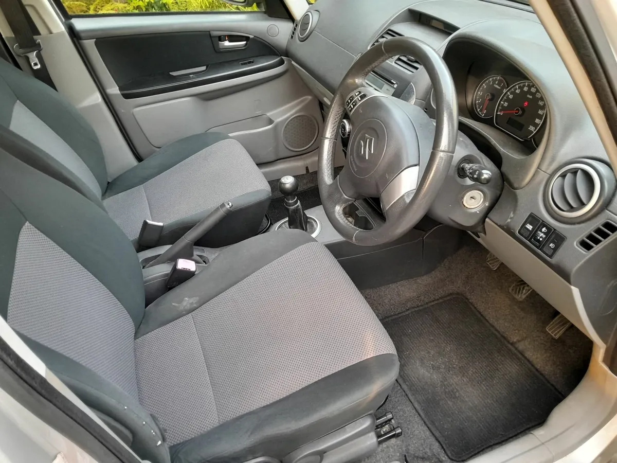 Suzuki SX4 2008 - Image 4