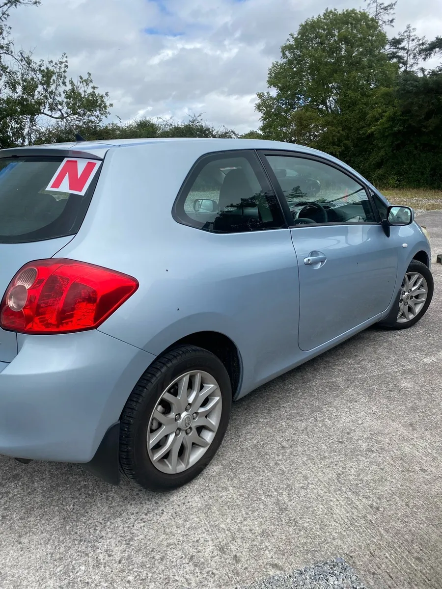 Toyota Auris - Image 2