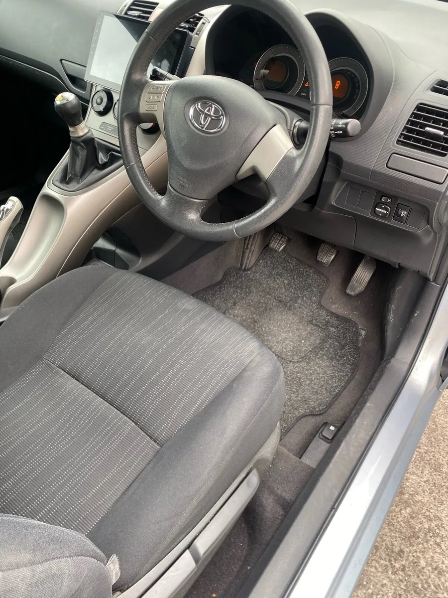 Toyota Auris - Image 4