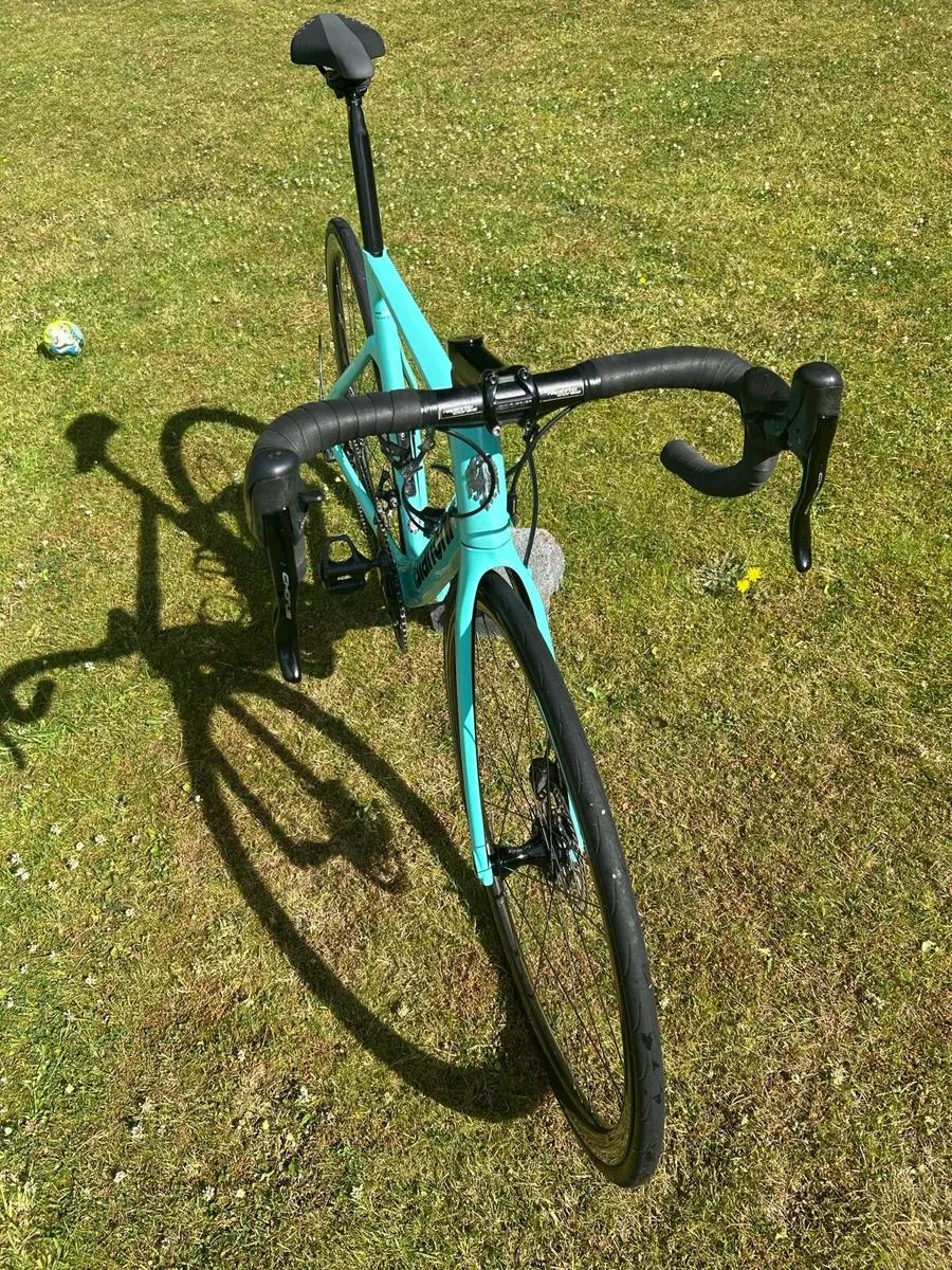 Bianchi Campagnolo Bora - Image 4