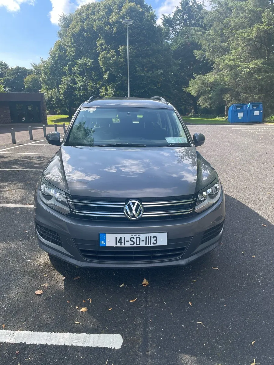 Volkswagen Tiguan 2.0 Diesel 4x4 hatchback Jeep - Image 1