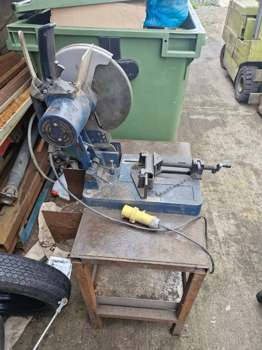 Table saw - Image 1