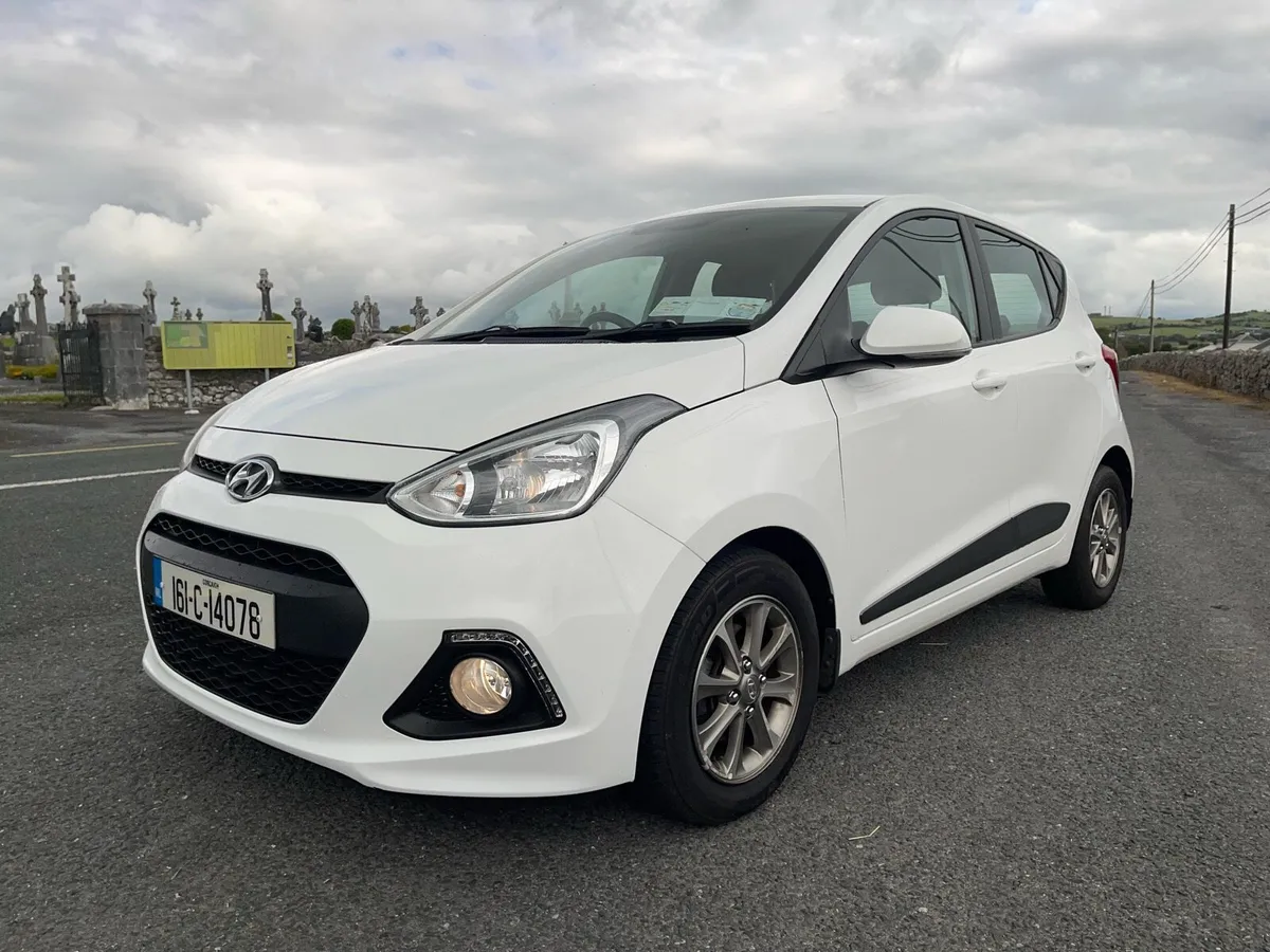 2016 Hyundai i10 - Image 2