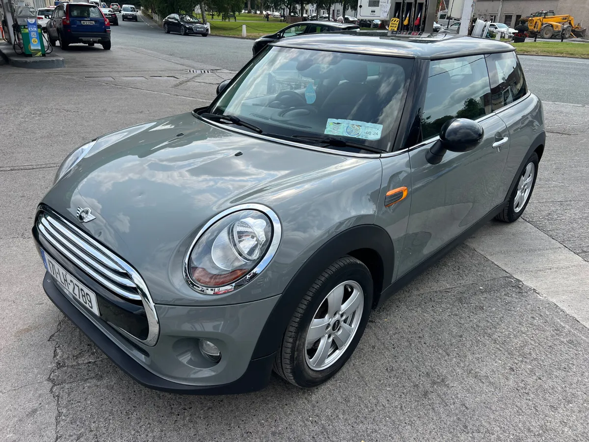 Mini Cooper 2017 HATCH 1.5 3DR S/S COOPER - Image 1