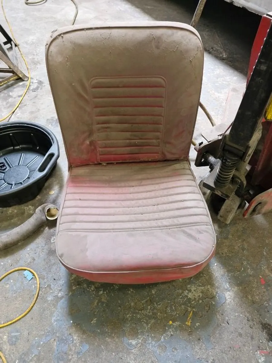 classic car seating - Image 1